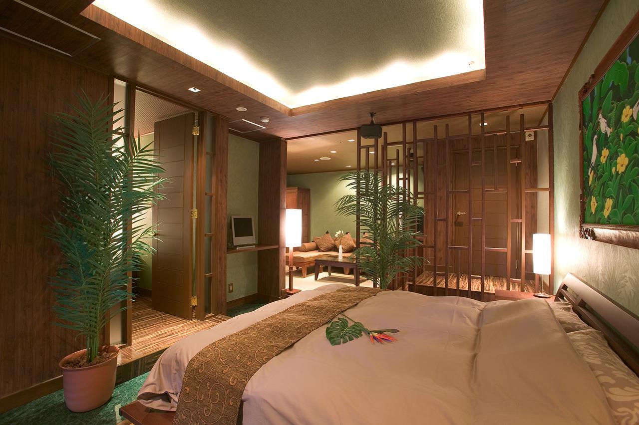 ホテルエイシア Hotel Asia (Adults Only) Гифу Екстериор снимка